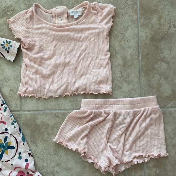 Floral Baby Romper and Pink Outfit Set 3-6M - Picture 5 of 7